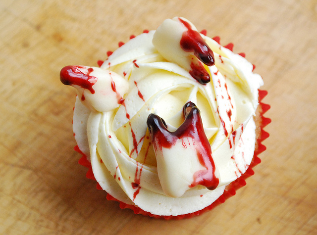 Пугающие десерты, напрочь отбивающие аппетит Miss Cakehead, пугающие десерты, жуткие торты, кексы