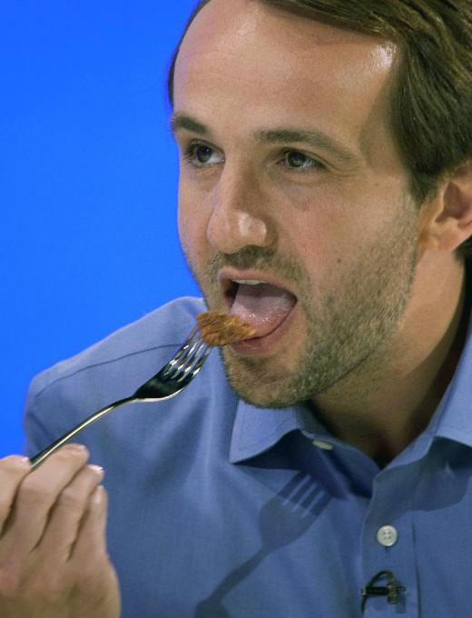 Первый, гамбургер, сделанный , искусственное, мясо выращенное в пробирке, стволовые клетки