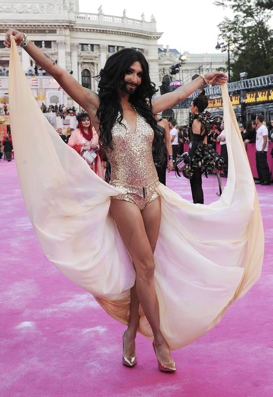 На Евровидение-2014 выступит бородатый мужик в юбке conchita wurst, Кончита Вюрст,Евровидение-2014, трансвестит