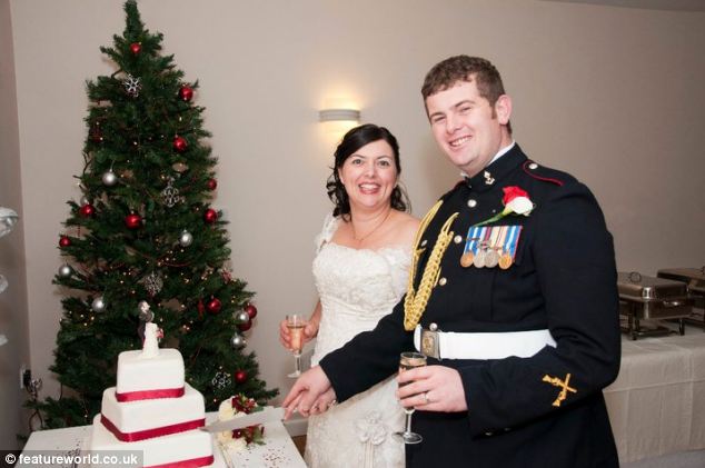 Последним желанием солдата было поддержать новорожденную дочь на руках Последнее, желание, солдата,поддержать, новорожденную, дочь, на руках, ребенка