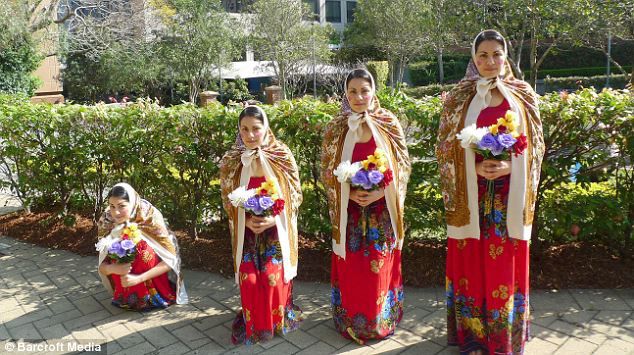 Девушка, любит, переодеваться, в костюмы, перевоплощение, theme me