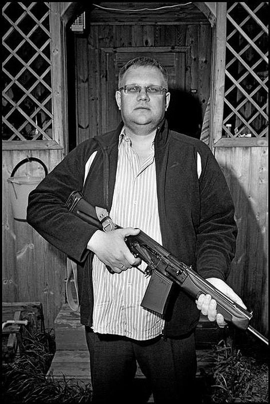 Пикни,к с Сергеем, уголовники,бандиты,  Брюс Гилден