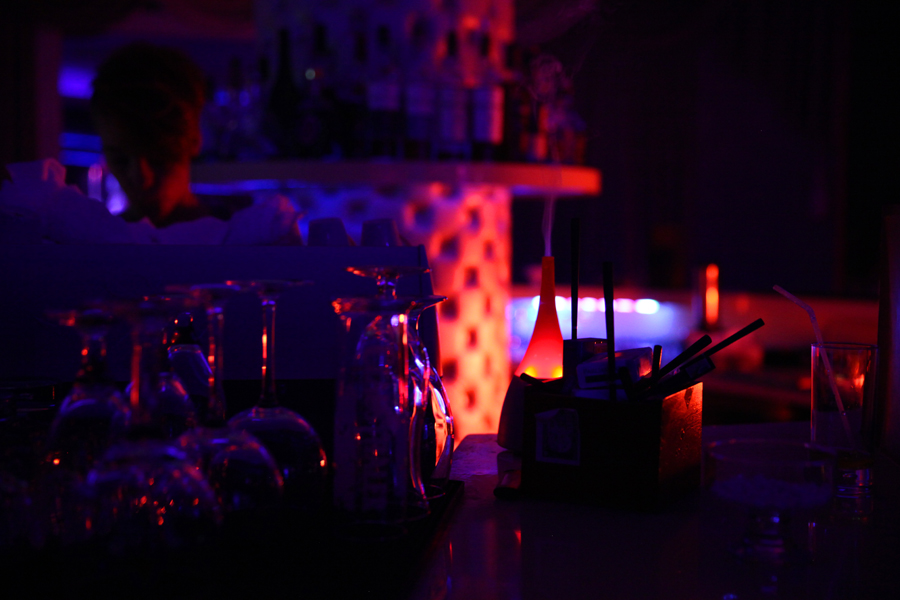 Секретная жизнь стриптиз-клуба изнутри