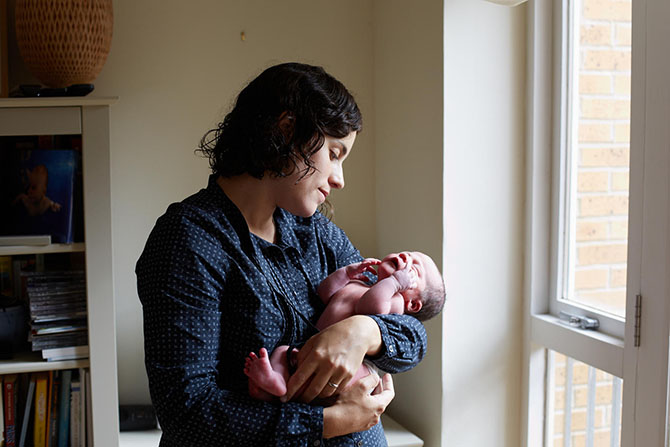 Трогательные, портреты, мать и дитя,  новорожденные, дети, jenny lewis, one day young