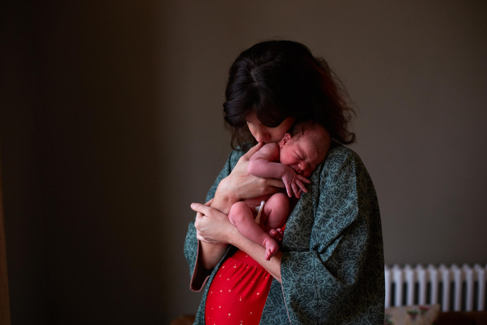 Трогательные, портреты, мать и дитя,  новорожденные, дети, jenny lewis, one day young