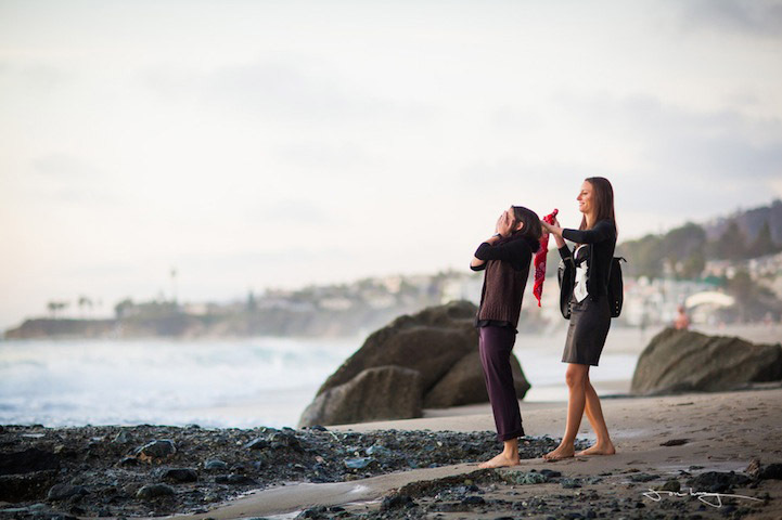 Предложение руки и сердца смыло волной Смыло, волной, предложение на берегу, Мэью, Элизабет