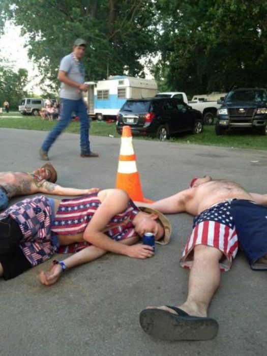 пьяные люди, алкоголь, пьяницы 