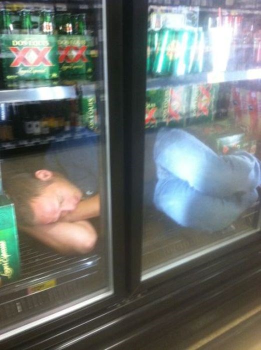 пьяные люди, алкоголь, пьяницы 