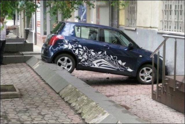 женщина за рулём