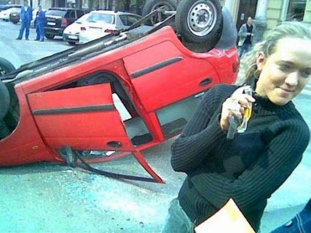 женщина за рулём