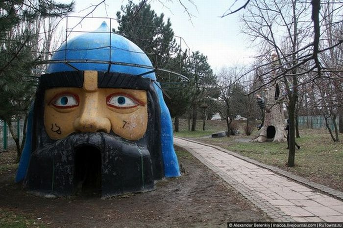 страшные пугающие ужасные детские площадки 