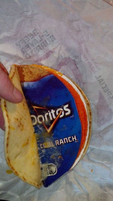 странные люди, странные поступки, тупо