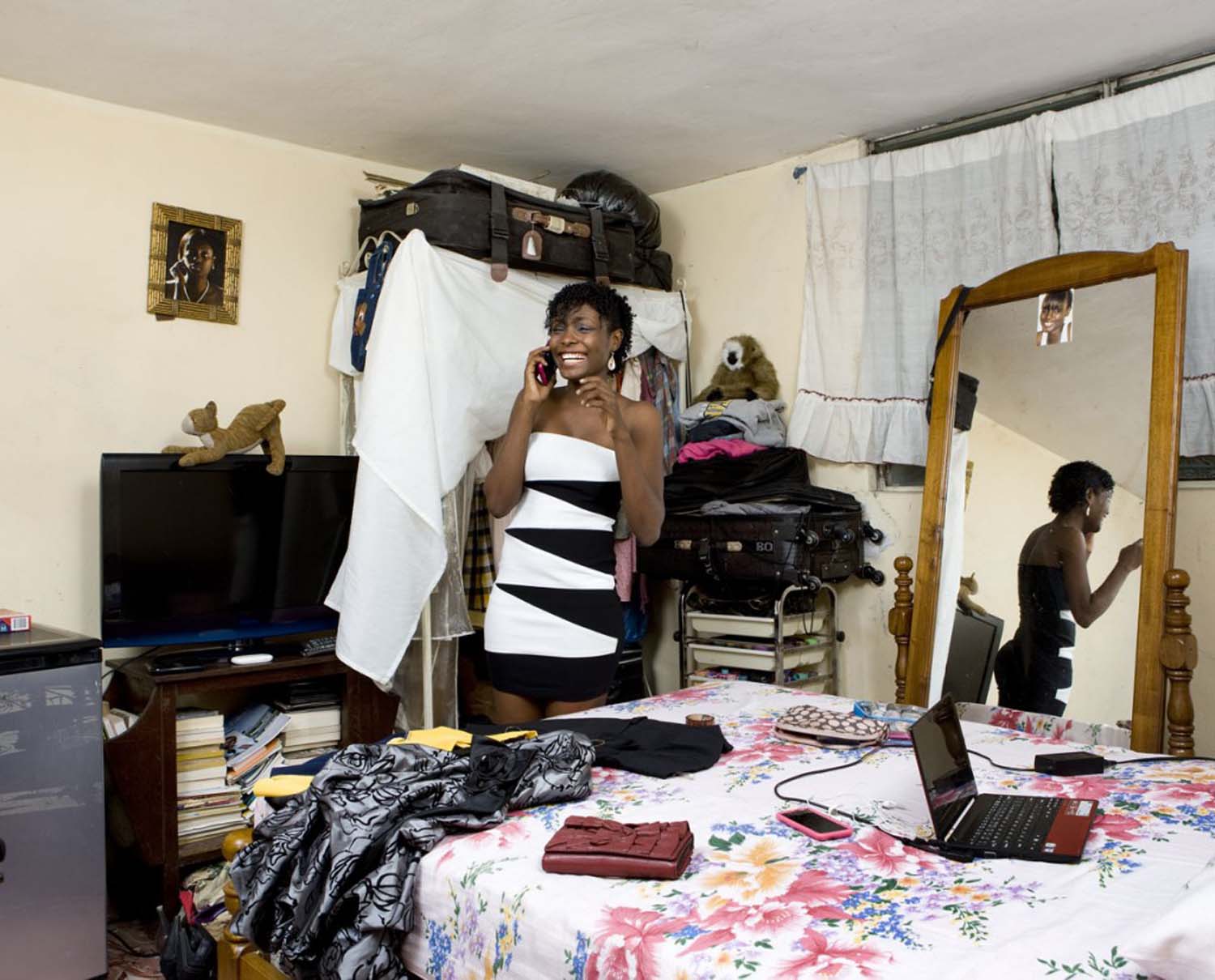 Проект,Зеркала и окна, Как выглядят, спальни девушек, из разных стран