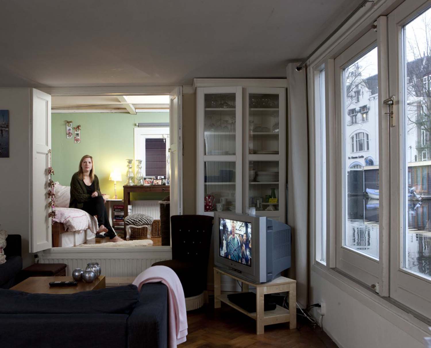 Проект,Зеркала и окна, Как выглядят, спальни девушек, из разных стран