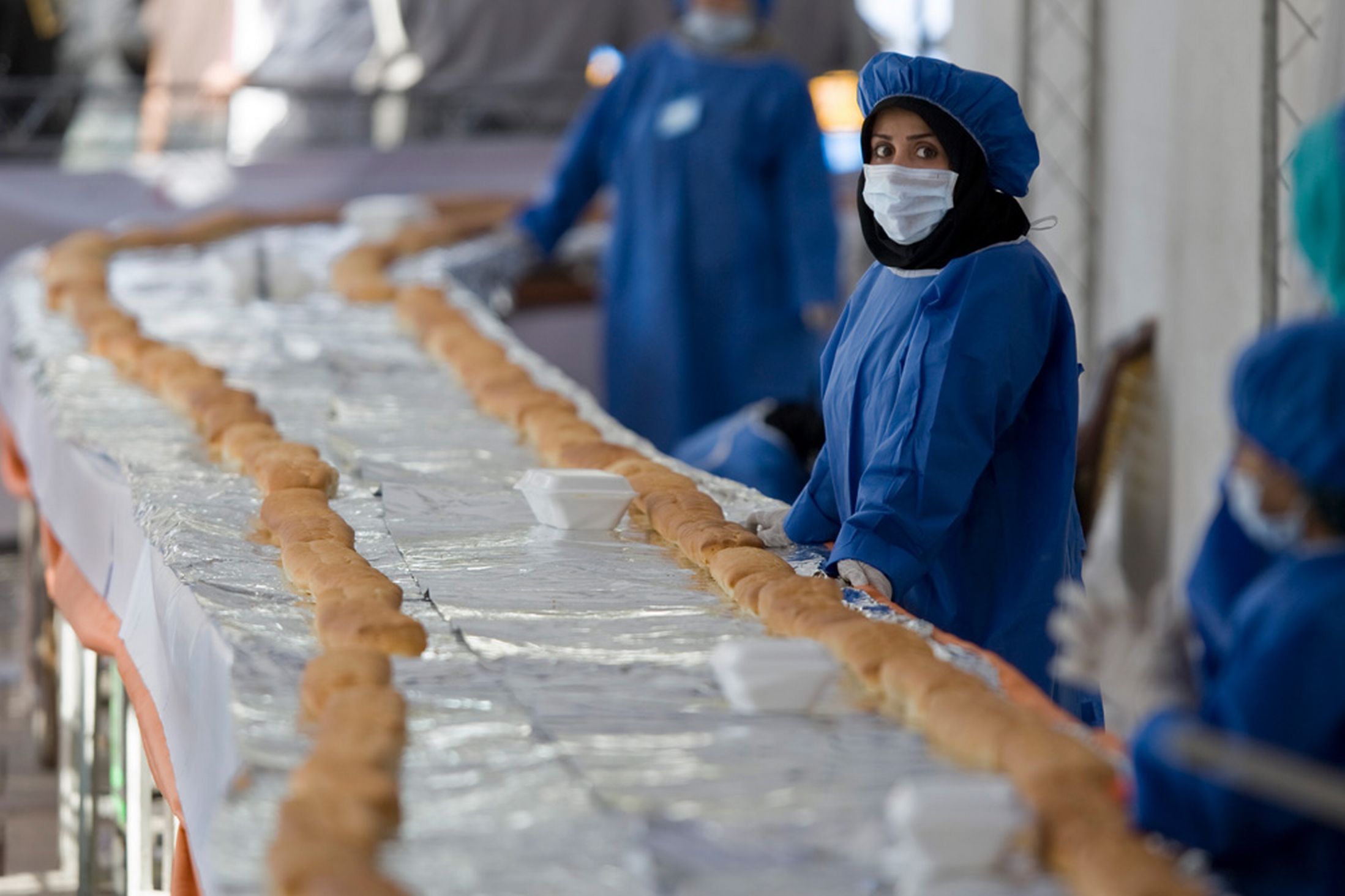 Книга странных рекордов Гиннеса cтранные, дурацкие, необычные, рекорды, Гиннеса, бег, на четвереньках, Кеничи Ито,Kenichi Ito