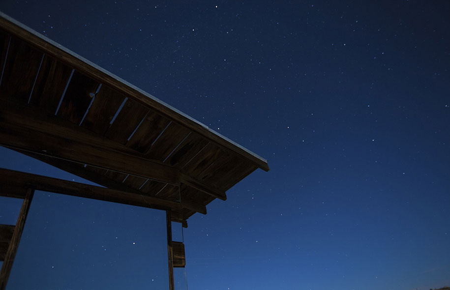 прозрачный,зеркальный, дом ,в пустыне, Калифорния