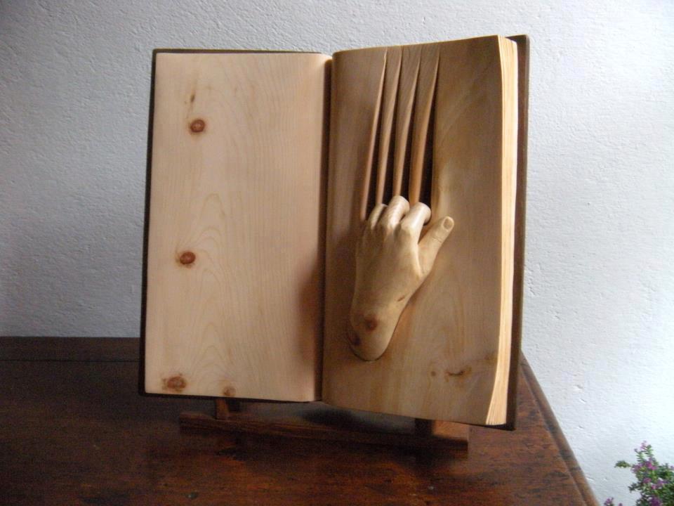 Нино Орланди,скульптор,ожившие книги