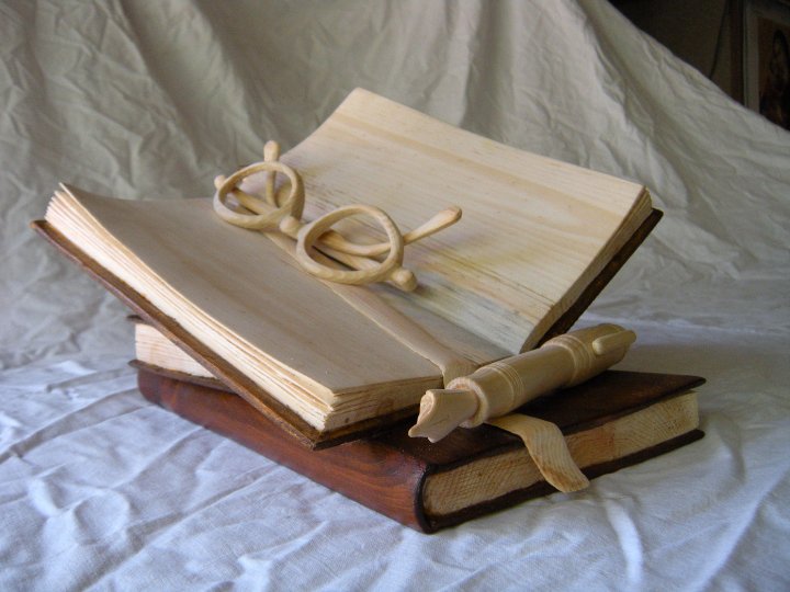 Нино Орланди,скульптор,ожившие книги