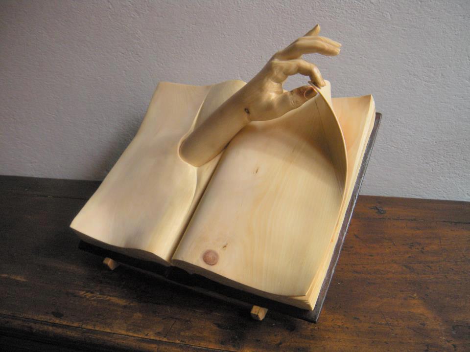 Нино Орланди,скульптор,ожившие книги