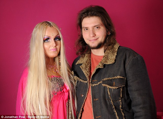 Новоиспеченная, английская, барби, Лурэи Ли, Lhouraii Li, Брэдфордская Барби, Bradford Barbie