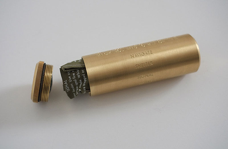 Набор, для выживания, помещающийся в ладони