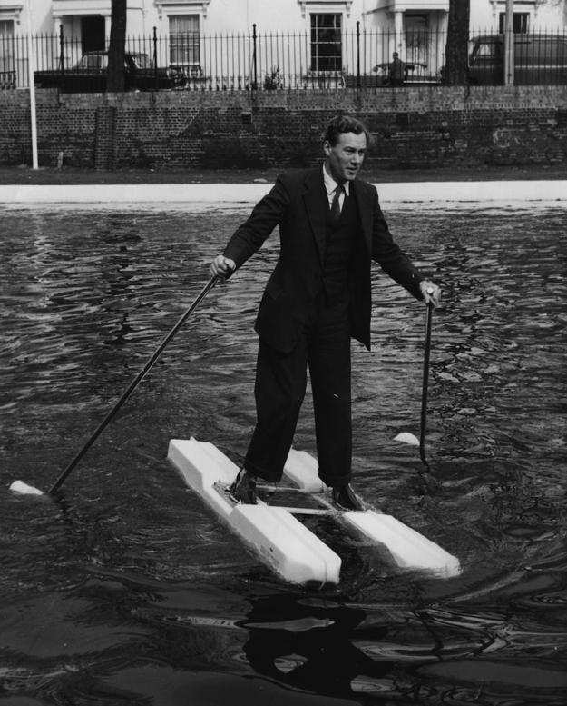 Необычные, удивительные, изобретения, 60, первый плеер, первая компьютерная мышь, водяные ботинки