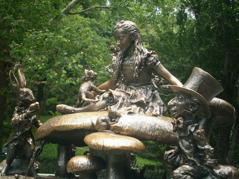 знаменитые статуи, сказочные персонажи,сказки