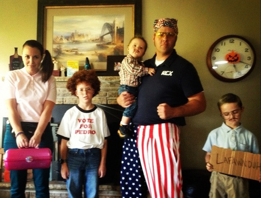 Самые крутые семейные переодевания на Хэллоуин в известных персонажей Самые, крутые, семейные переодевания,костюмы на Хэллоуин, известные, персонажи