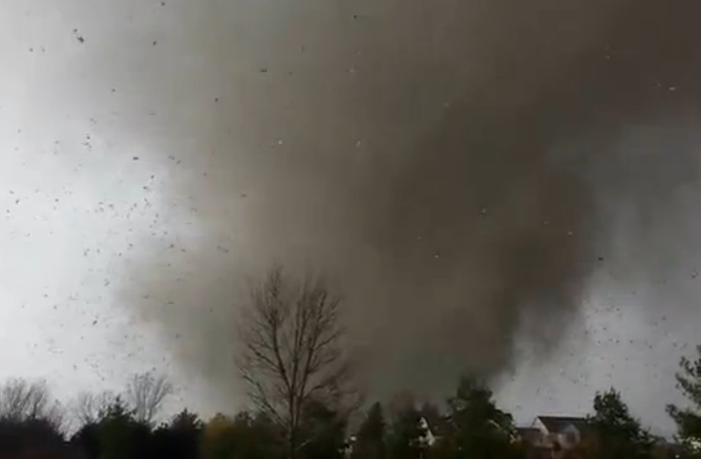 Съемка, из дома, уничтоженного, торнадо