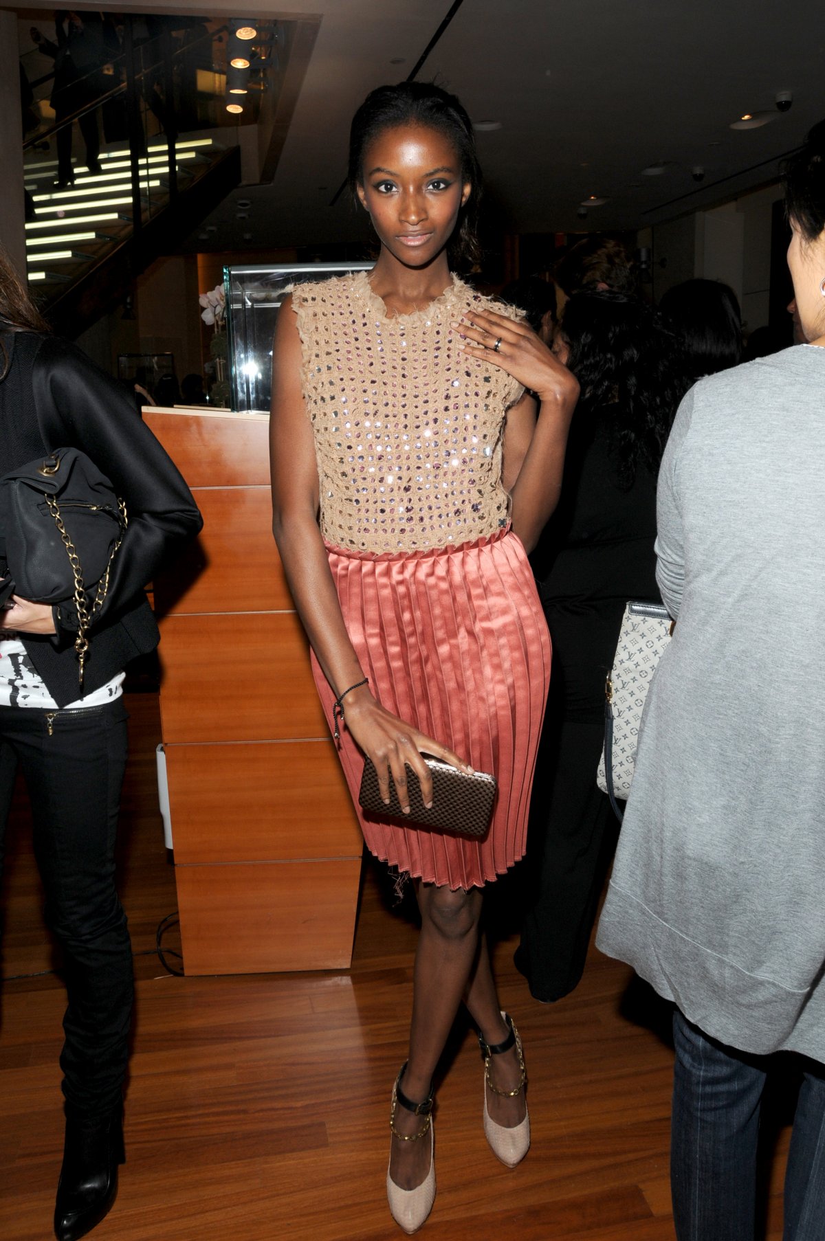 Превращение, из гадкого утенка, замухрышки, в красавицу, красотку, Линдси Скотт, Lindsey Scott