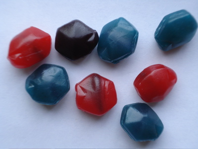 Загадка дня:попробуйте угадать что это! что это загадка Fruit Gushers конфеты