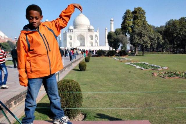 шаблонные стандартные фото туристов