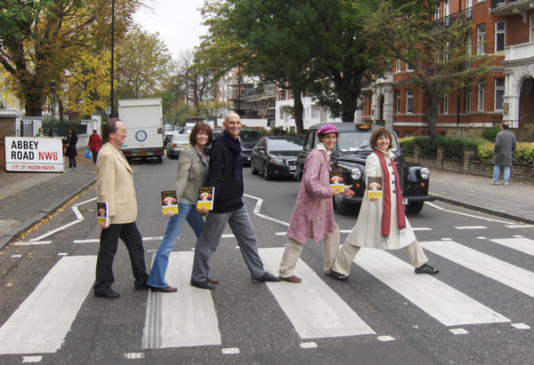 шаблонные стандартные фото туристов