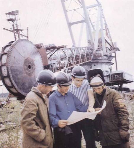 Сарказм, ужасы СССР, советская жизнь, тоталитаризм