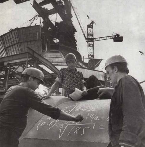 Сарказм, ужасы СССР, советская жизнь, тоталитаризм