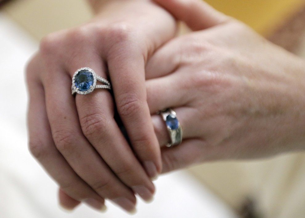 истории, трех, свадеб, после стрельбы, лесбиянки, гуманистический брак