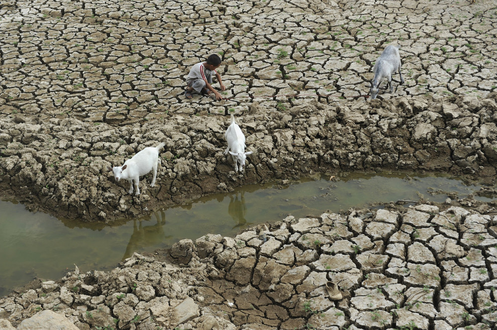 Жара, Китай, китайцы, метро, бассейн, южный Китай