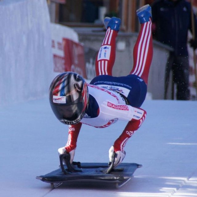 в нужный момент, поймать кадр, лови момент