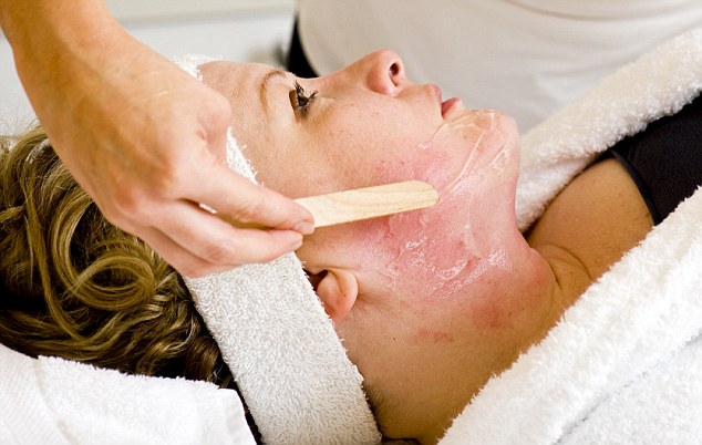 Вакуумные процедуры, массаж, упражнения, против двойного подбородка, второго подбородка