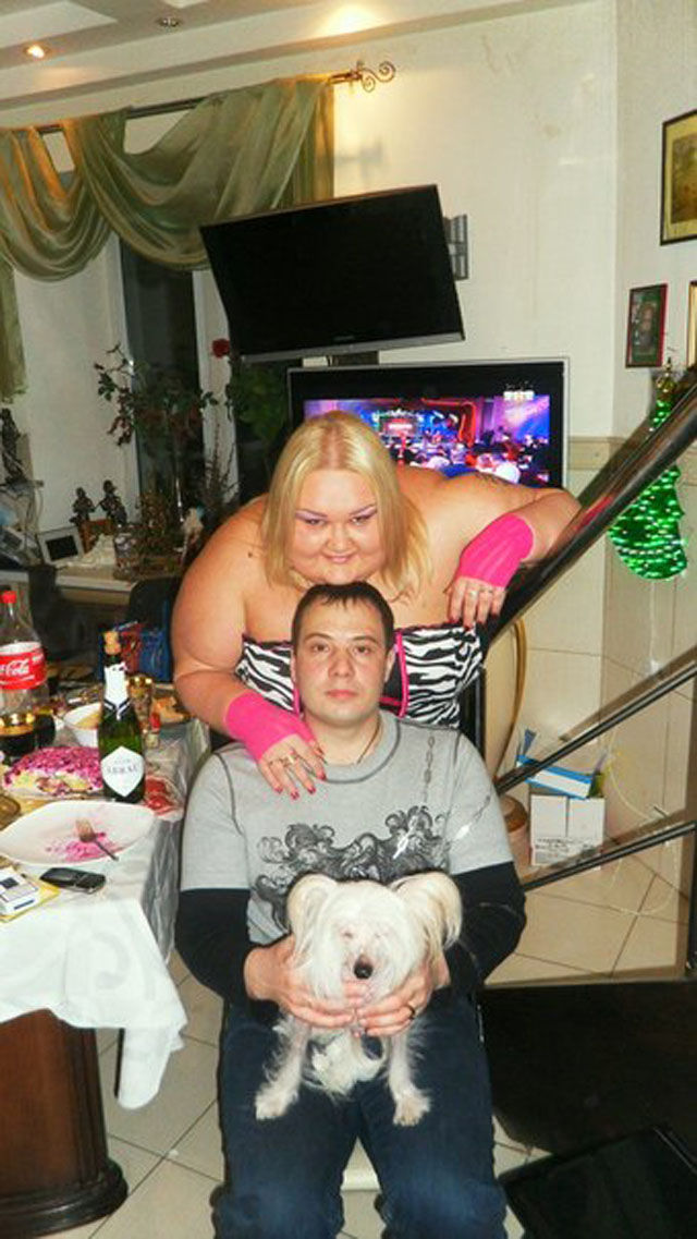 Обычный, парень, женился ,на толстой, страшной, девушке,женщине, свадьба