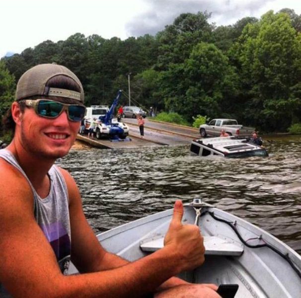 Конкурс на самую дурацкую ситуацию, в которую можно попасть на автомобиле Дурацкие ситуации автомобили, автомобильные приколы