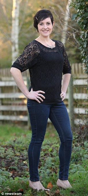 Кэти Айзек,Katy Isaac, похудела, более чем, в 2 раза,не смогла пристегнуться, ремнем, в самолете, расширитель