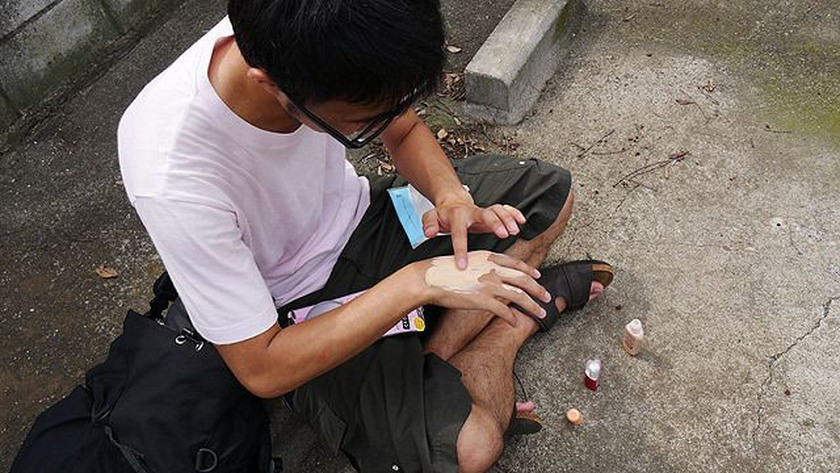 Как сделать так, чтобы все подумали что у тебя есть девушка Как сделать,все подумали,что есть девушка, накрашенные ногти, азиат, парень