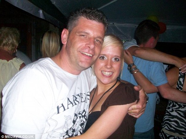 Как будто, беременна, болезнь Гишпрунга, Хейли Барли Hayley Barley, вздутие животна, кишечник