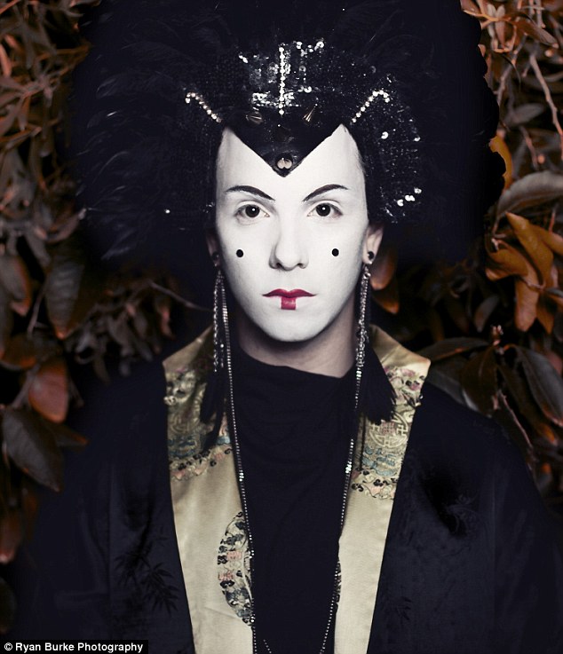 коллекция, автопортреты, Райан Бурк, ryan burke photographer