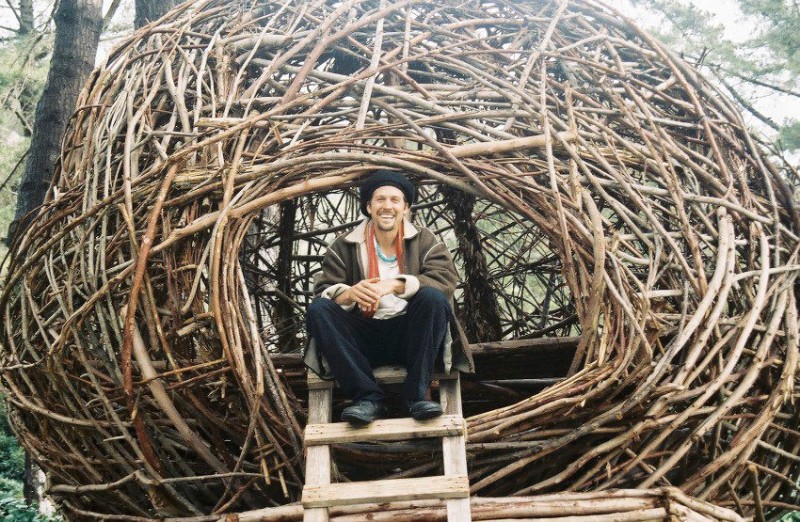 Джейсон Фанн, гнёзда для людей