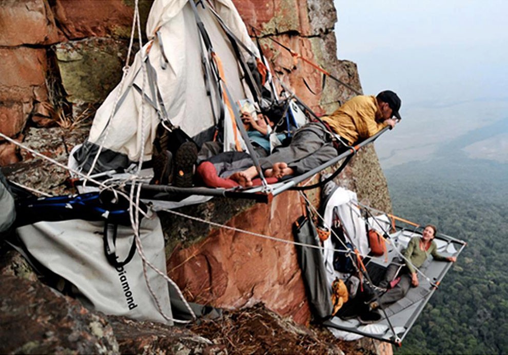 парк Йосемити,отвесные скалы,ночёвка