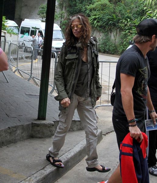 Стивен Тайлер,Aerosmith, превращается, в старую, женщину