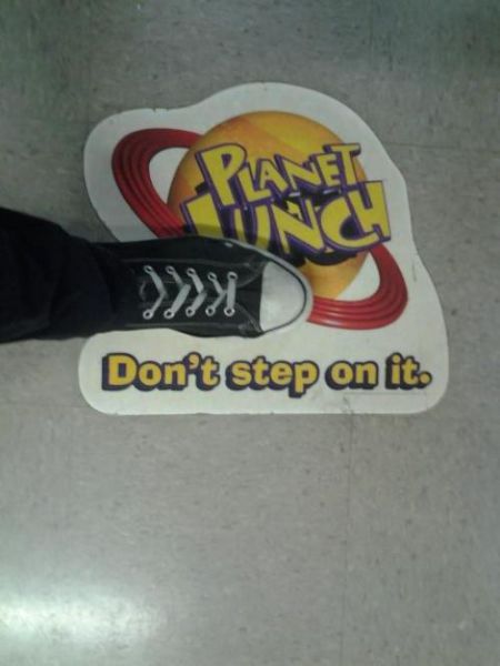 Смешные фото, люди нарушают, запреты,законы, делают что хотят