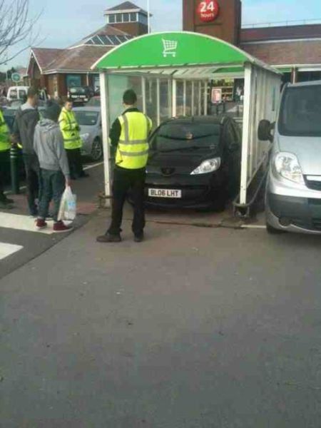 Смешные фото, люди нарушают, запреты,законы, делают что хотят